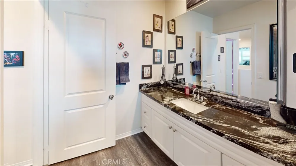 5011 Vanderham Way Jurupa Valley, CA 91752