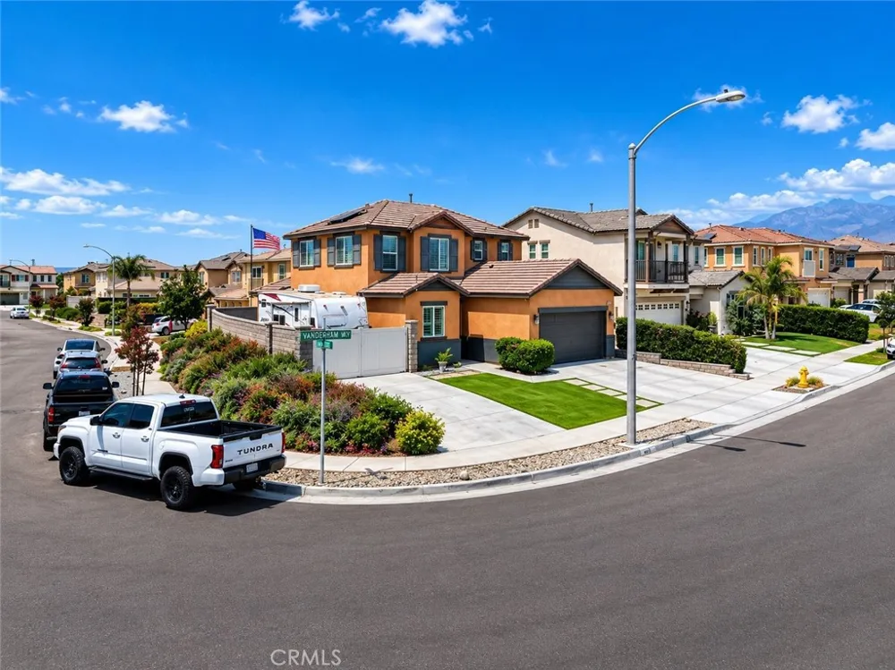 5011 Vanderham Way Jurupa Valley, CA 91752