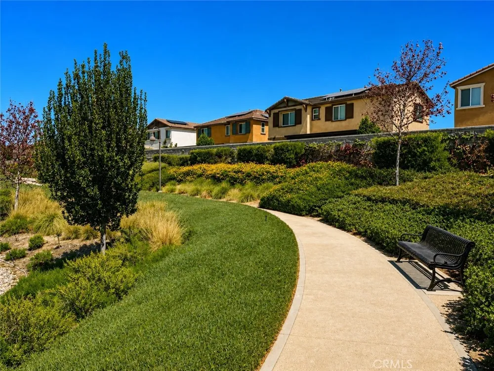 5011 Vanderham Way Jurupa Valley, CA 91752