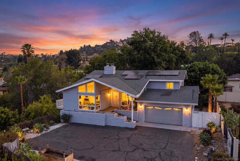 9332 Golondrina La Mesa, CA 91941