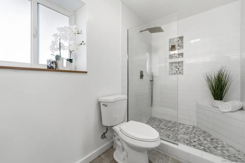 9332 Golondrina La Mesa, CA 91941