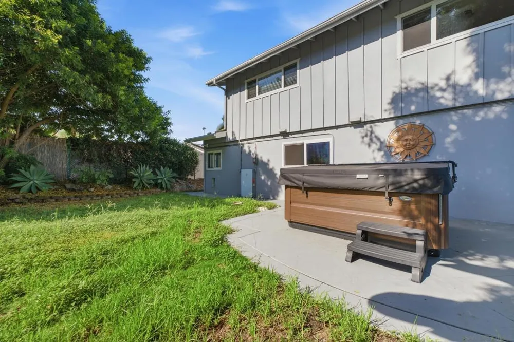 9332 Golondrina La Mesa, CA 91941