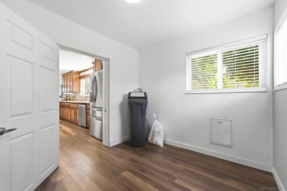 9332 Golondrina La Mesa, CA 91941