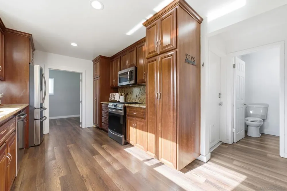9332 Golondrina La Mesa, CA 91941