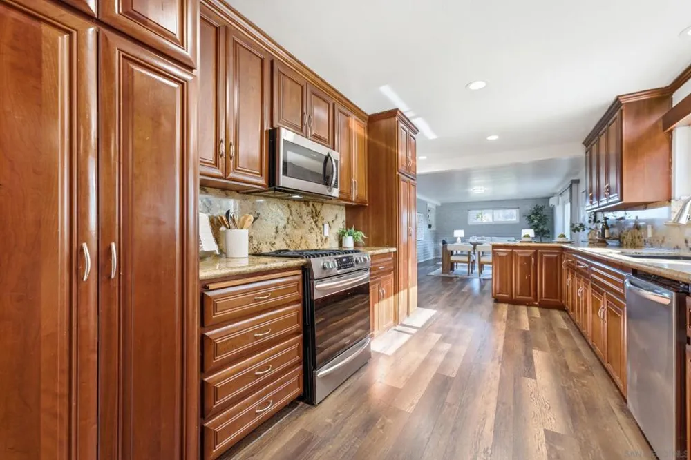 9332 Golondrina La Mesa, CA 91941