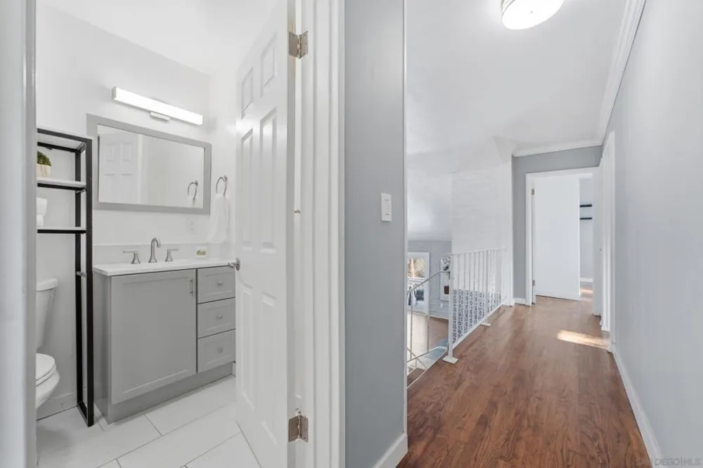 9332 Golondrina La Mesa, CA 91941