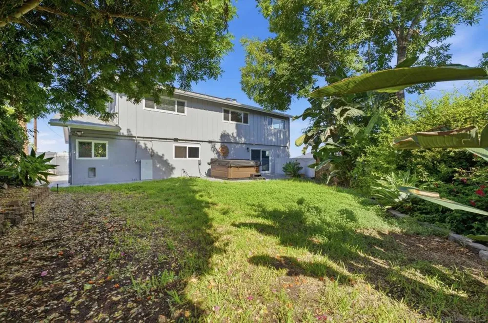 9332 Golondrina La Mesa, CA 91941