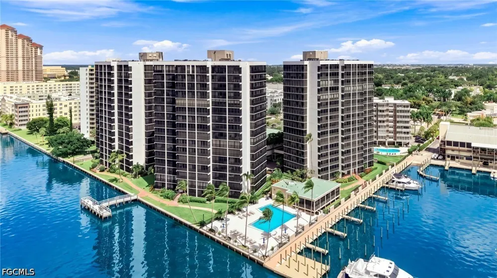 Virginia Avenue #101 Fort Myers, FL 33901