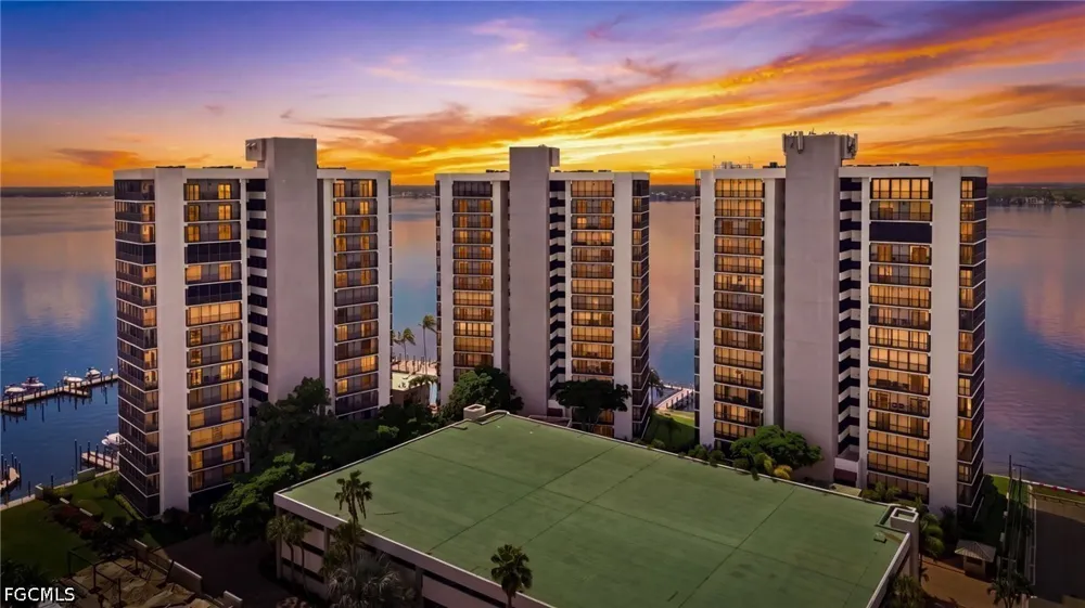 Virginia Avenue #101 Fort Myers, FL 33901