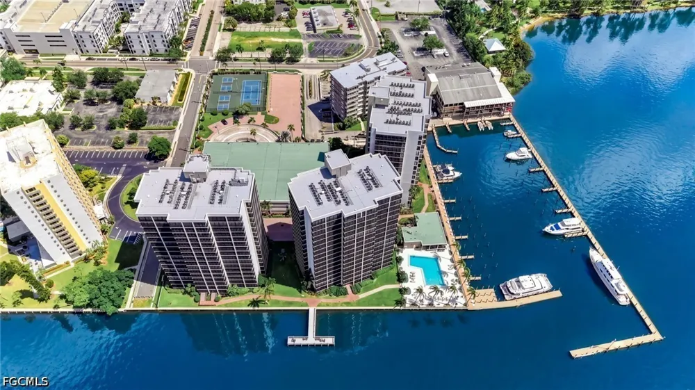Virginia Avenue #101 Fort Myers, FL 33901