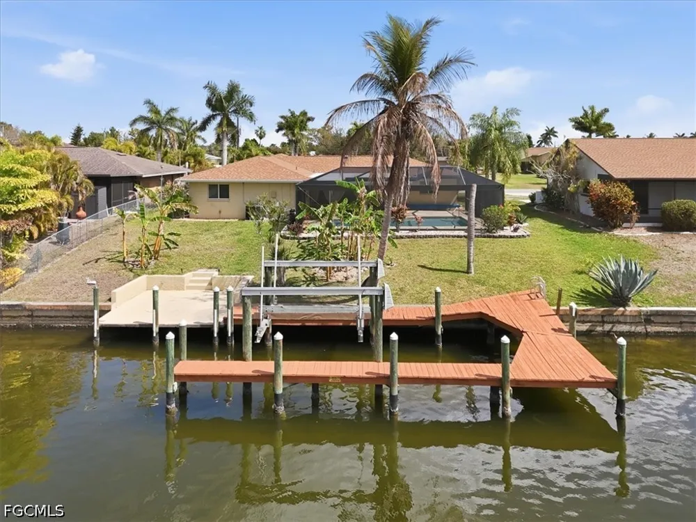 SE 2nd Avenue Cape Coral, FL 33904