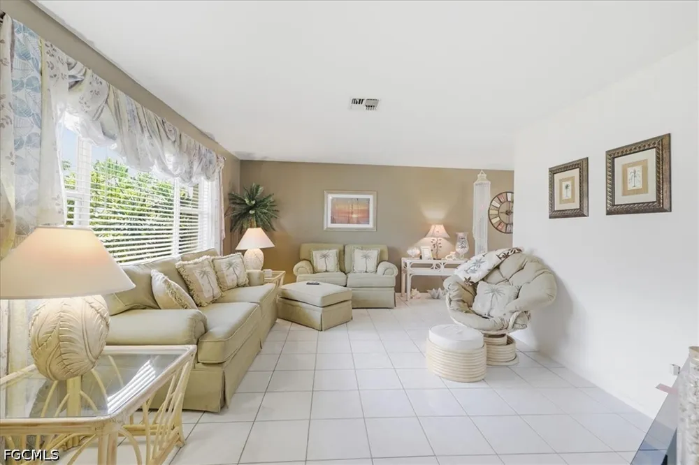SE 2nd Avenue Cape Coral, FL 33904