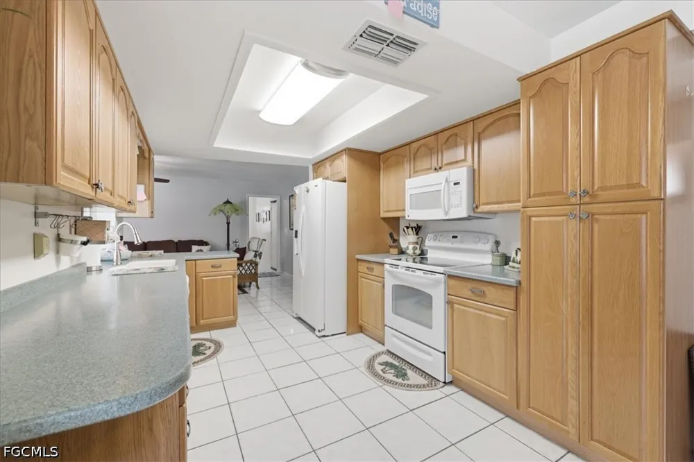 SE 2nd Avenue Cape Coral, FL 33904
