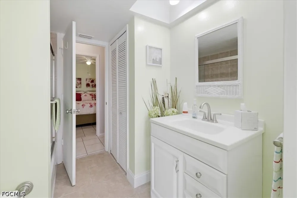 SE 2nd Avenue Cape Coral, FL 33904