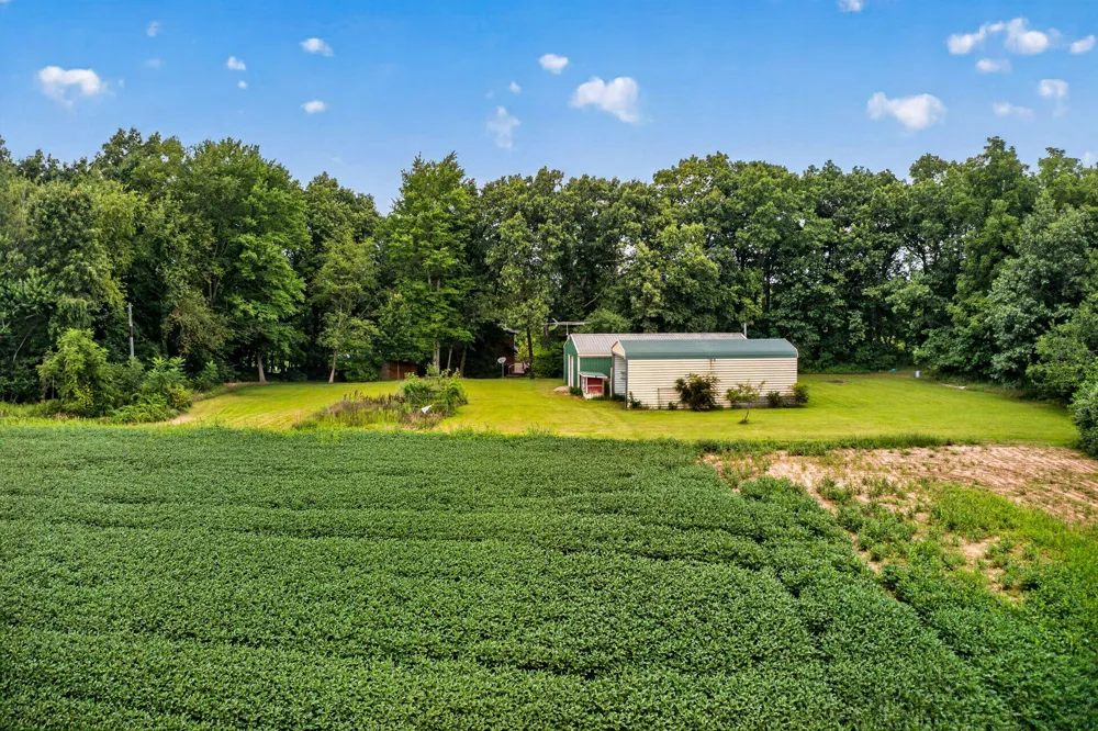 61519 Neaman Road Constantine, MI 49042
