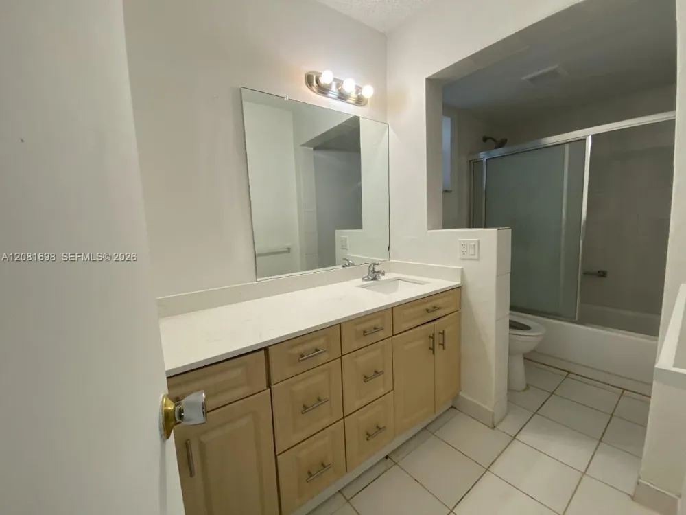 6505 Winfield Blvd #B-25 Margate, FL 33063