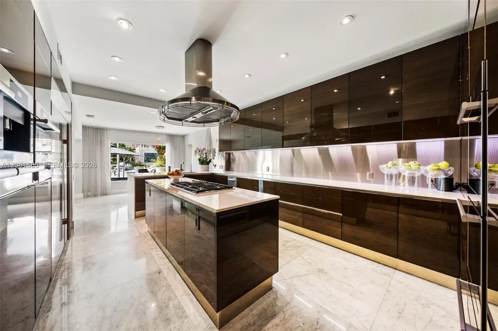6944 Sunrise Ter Coral Gables, FL 33133