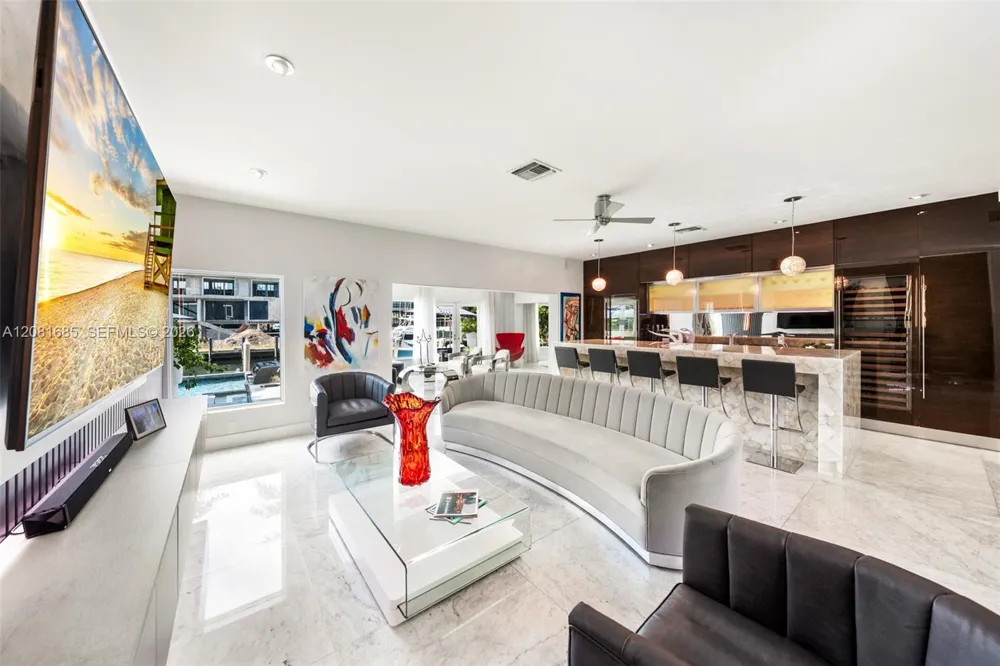 6944 Sunrise Ter Coral Gables, FL 33133