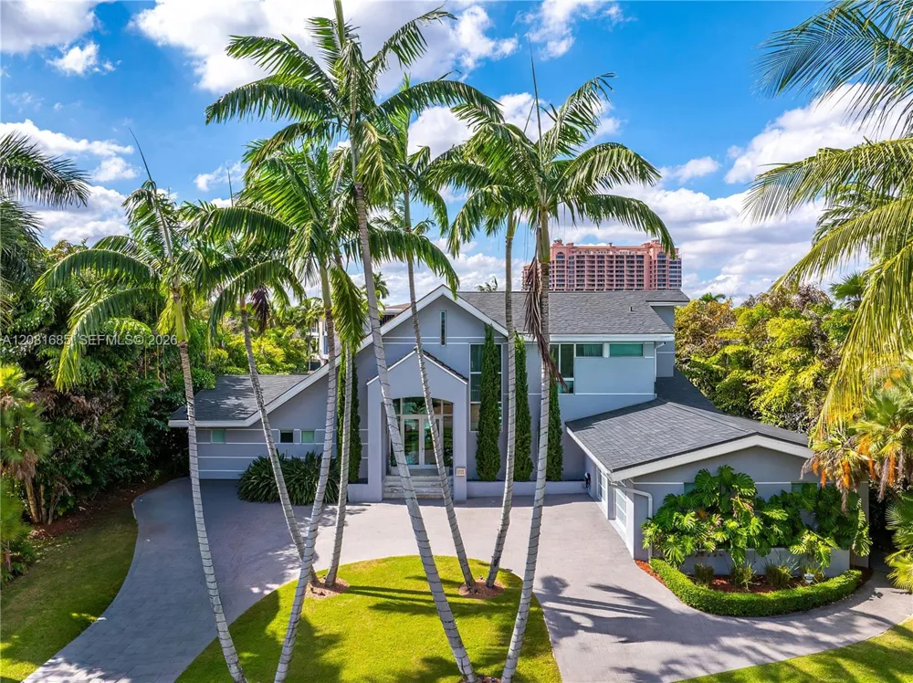 6944 Sunrise Ter Coral Gables, FL 33133