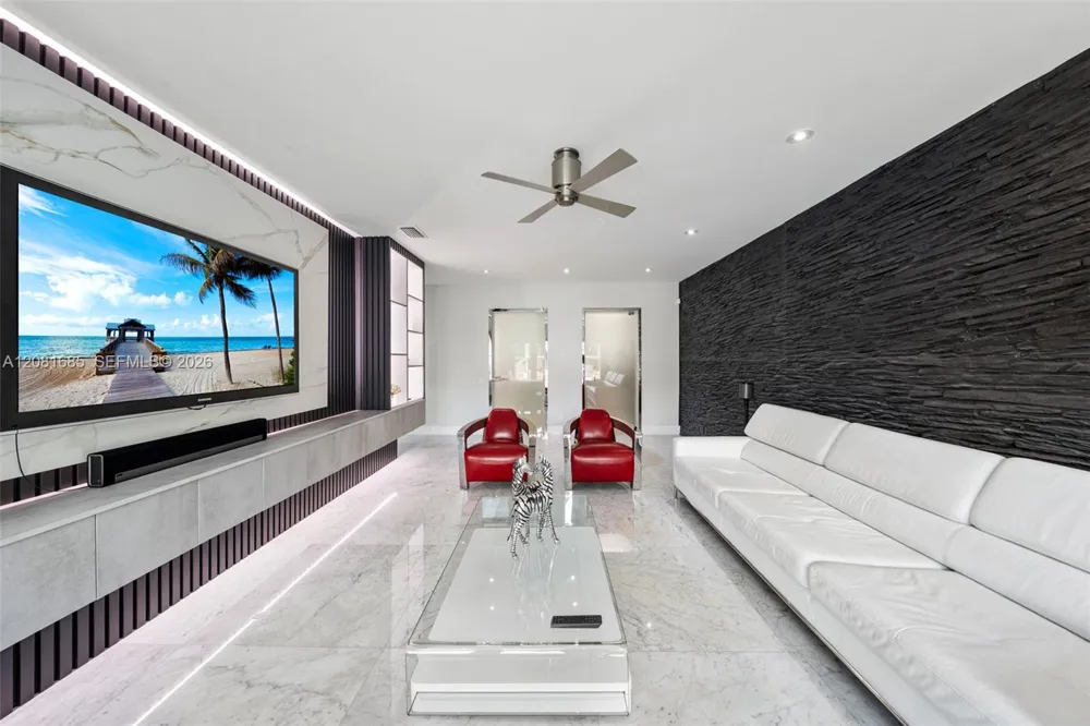 6944 Sunrise Ter Coral Gables, FL 33133