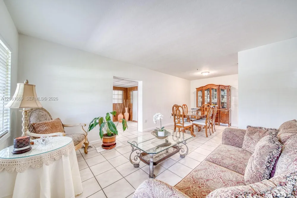 3435 SW 73rd Ave Rd Miami, FL 33155