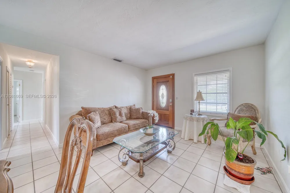3435 SW 73rd Ave Rd Miami, FL 33155