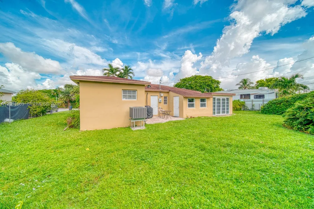 3435 SW 73rd Ave Rd Miami, FL 33155