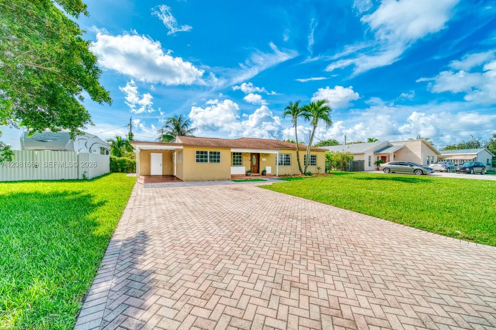 3435 SW 73rd Ave Rd Miami, FL 33155