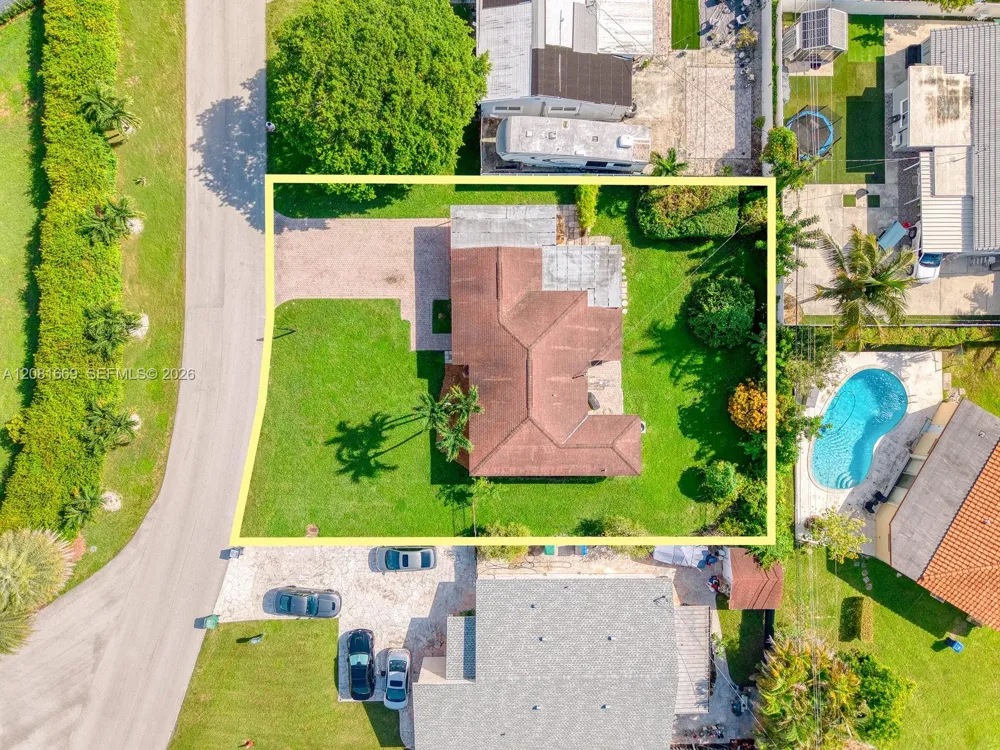 3435 SW 73rd Ave Rd Miami, FL 33155