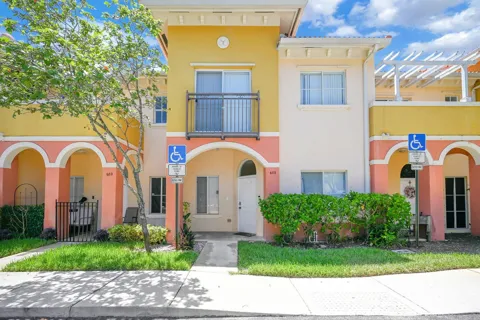 603 W SANTA CATALINA CIRCLE #603