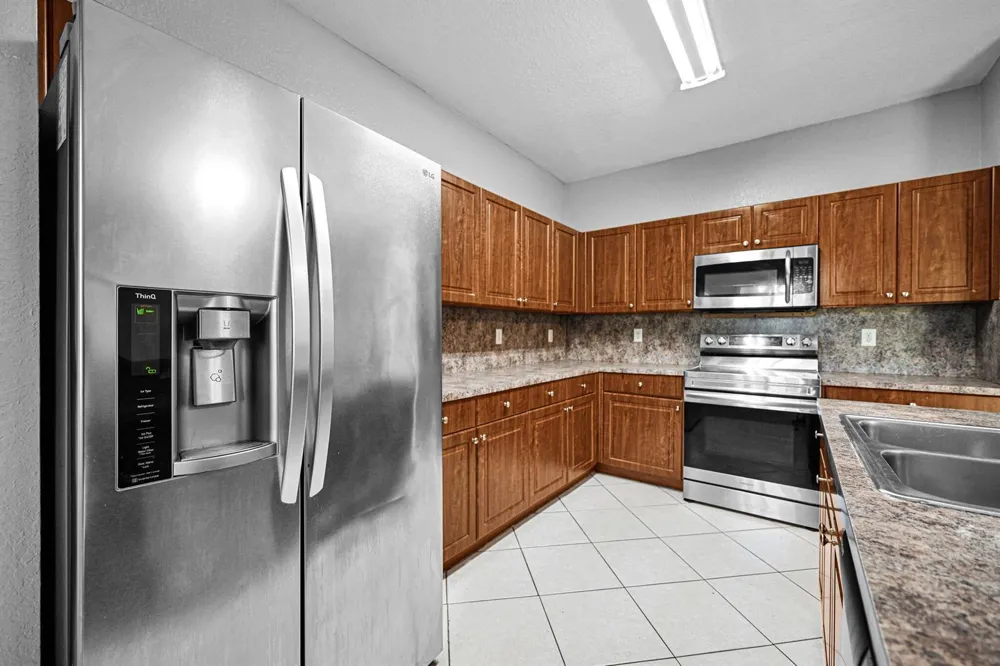 603 W SANTA CATALINA CIRCLE #603 North Lauderdale, FL 33068