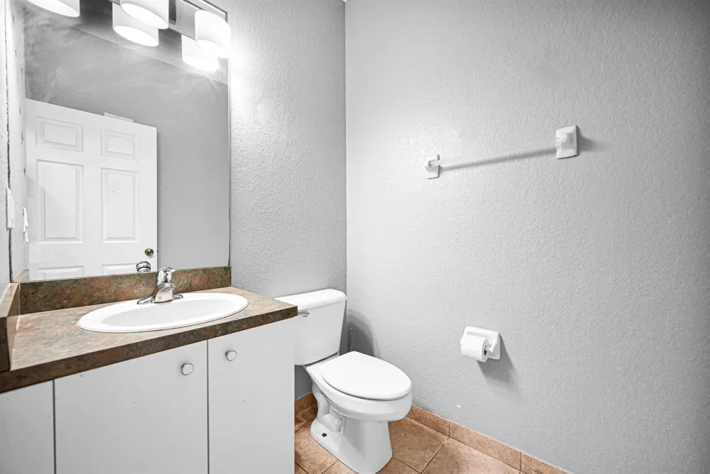 603 W SANTA CATALINA CIRCLE #603 North Lauderdale, FL 33068