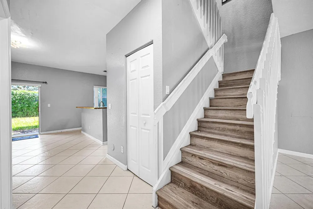 603 W SANTA CATALINA CIRCLE #603 North Lauderdale, FL 33068