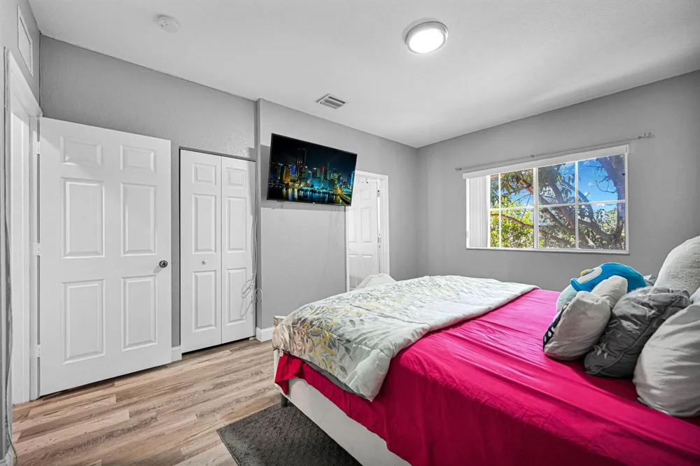 603 W SANTA CATALINA CIRCLE #603 North Lauderdale, FL 33068