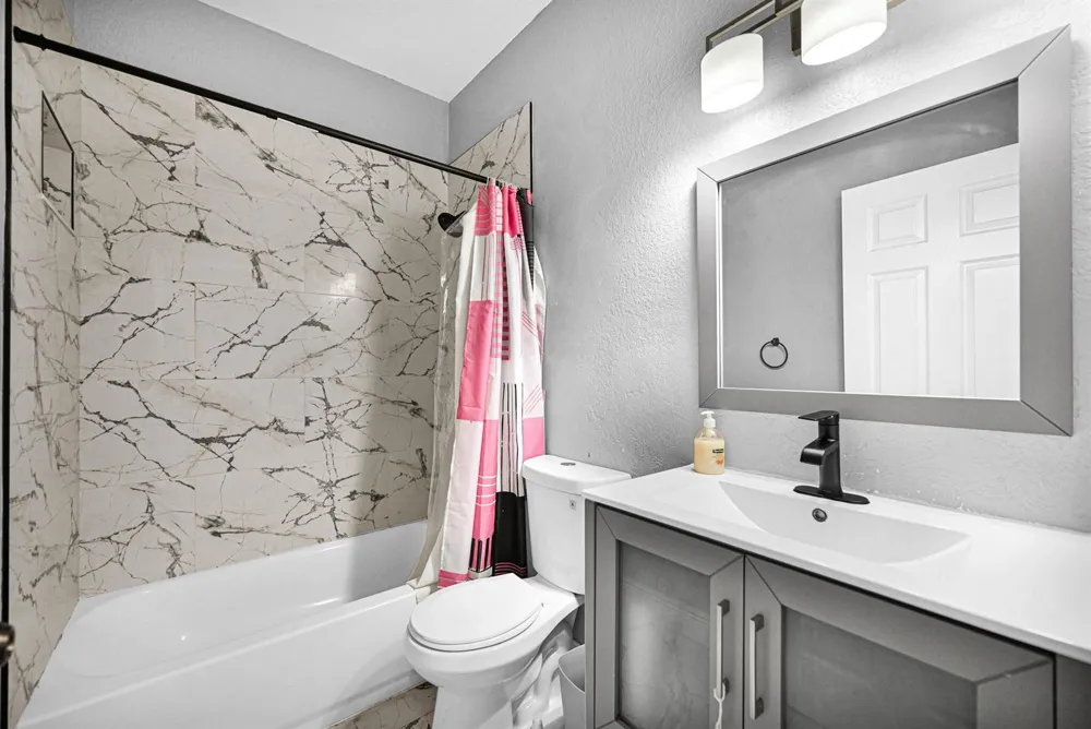 603 W SANTA CATALINA CIRCLE #603 North Lauderdale, FL 33068