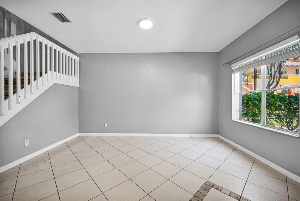 603 W SANTA CATALINA CIRCLE #603 North Lauderdale, FL 33068