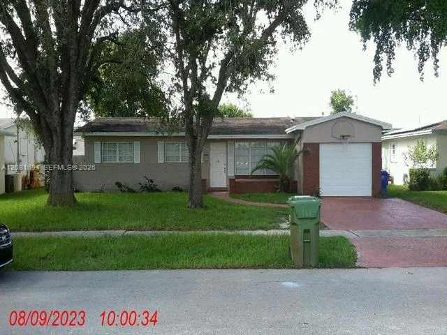 7640 NW 1st St Pembroke Pines, FL 33024