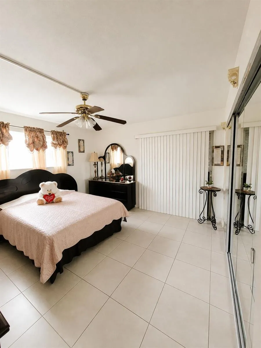 2616 GARDEN DRIVE #111 Lake Worth, FL 33461