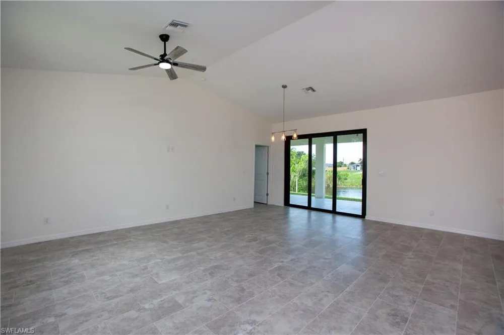 2102 NW 6th Place Cape Coral, FL 33993