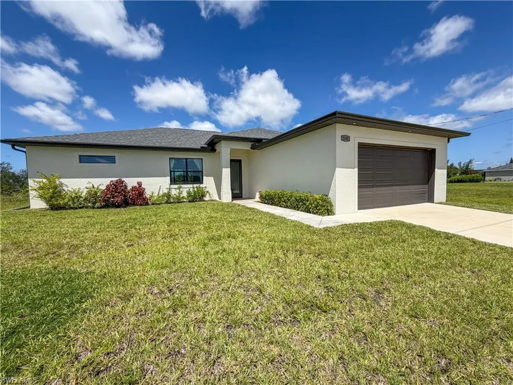 2102 NW 6th Place Cape Coral, FL 33993
