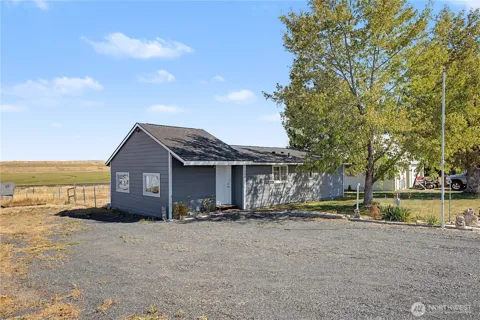 3986 Road 20 NE
