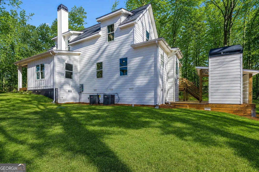 954 The Orchard RD Clarkesville, GA 30523