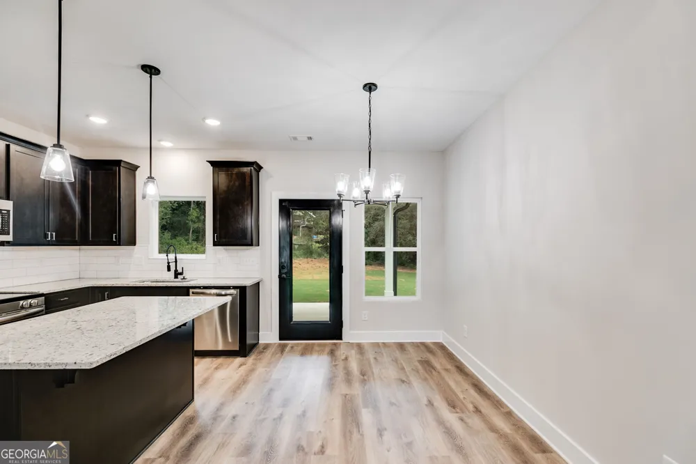 310 Colonial DR Carrollton, GA 30117