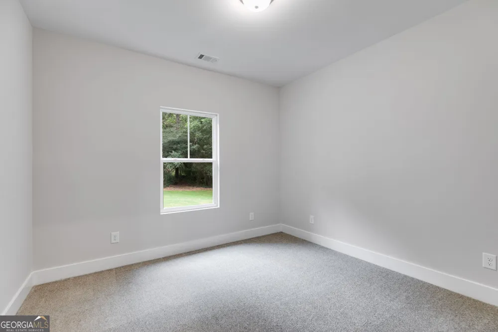 310 Colonial DR Carrollton, GA 30117