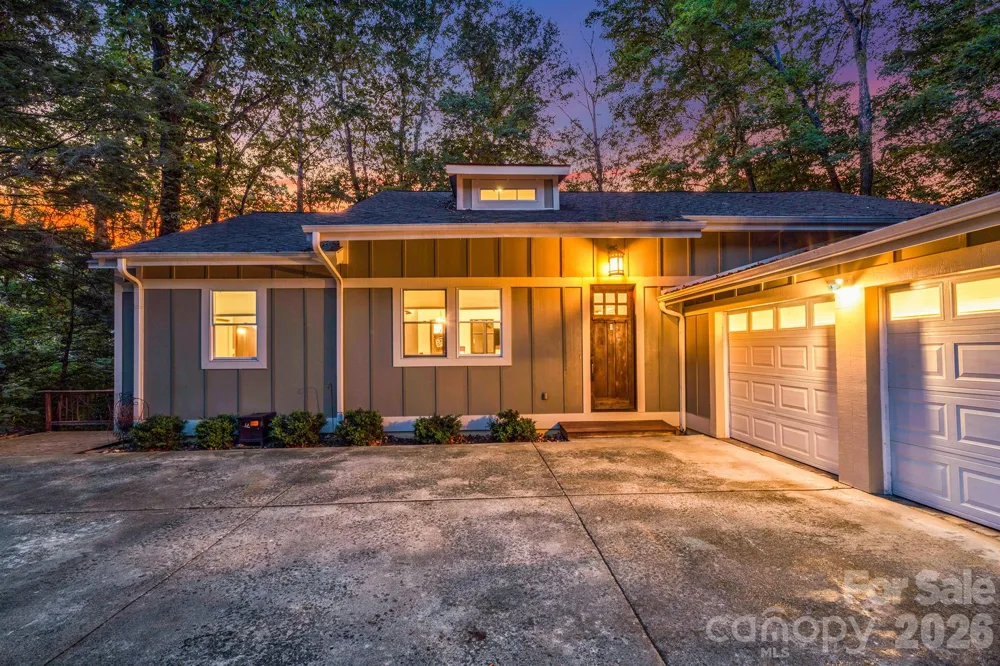 22 Wild Violet Lane Arden, NC 28704