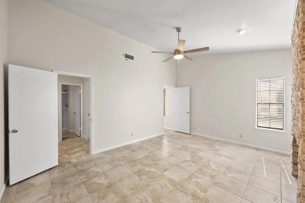 2201 Lakeway Boulevard #39 Lakeway, TX 78734