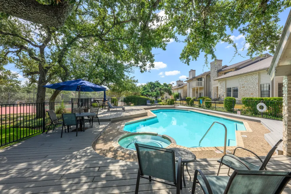 2201 Lakeway Boulevard #39 Lakeway, TX 78734