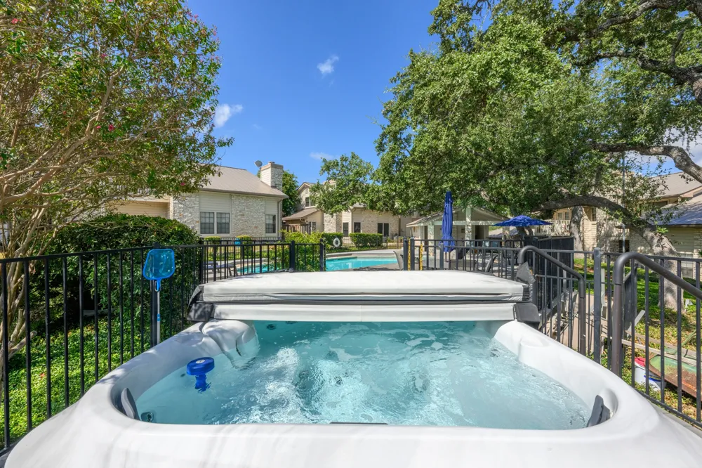 2201 Lakeway Boulevard #39 Lakeway, TX 78734