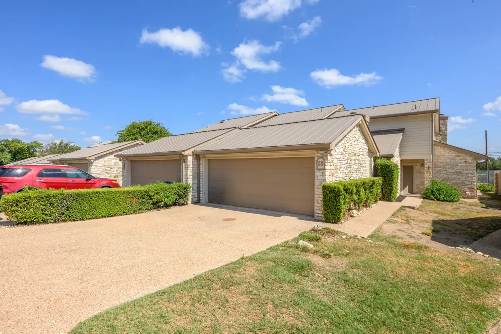 2201 Lakeway Boulevard #39 Lakeway, TX 78734