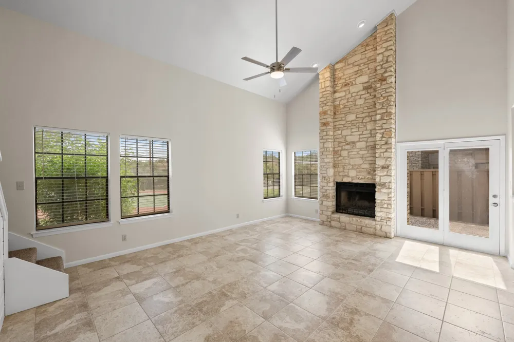 2201 Lakeway Boulevard #39 Lakeway, TX 78734